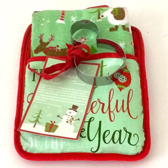 Four Piece Holiday Kitchen Set. Host Gift. Christmas Baking. - Picture 1 of 6